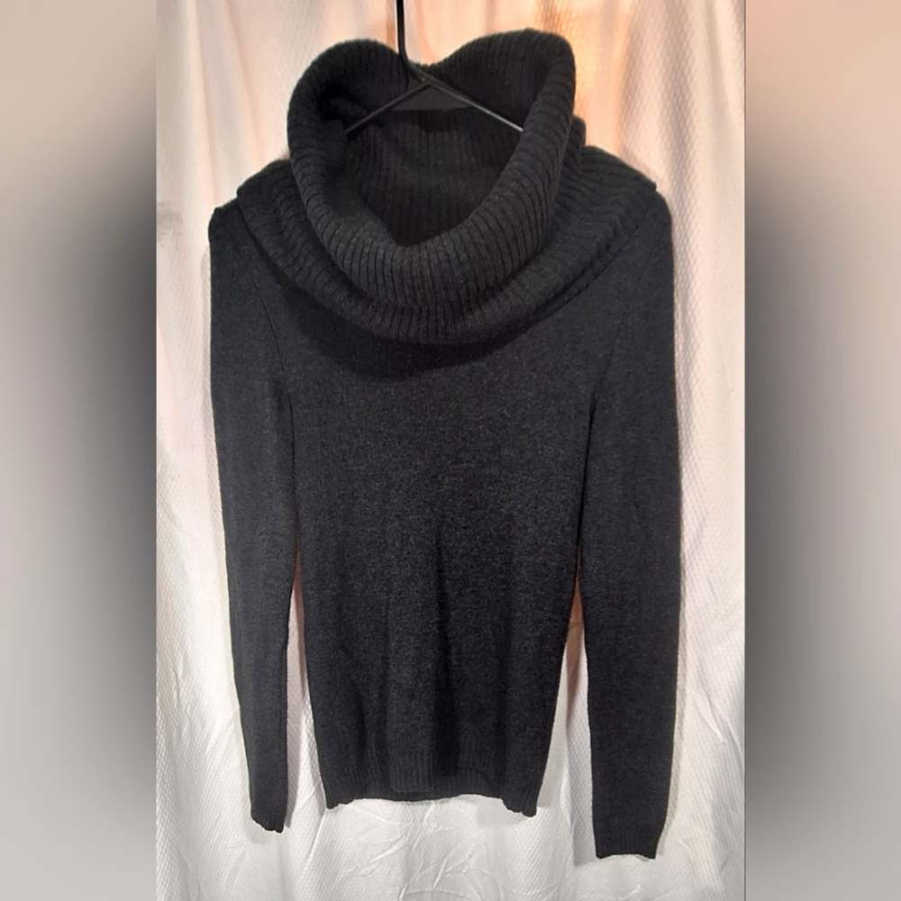 Gap Softspun Cowl Turtleneck Knit Sweater (XS)